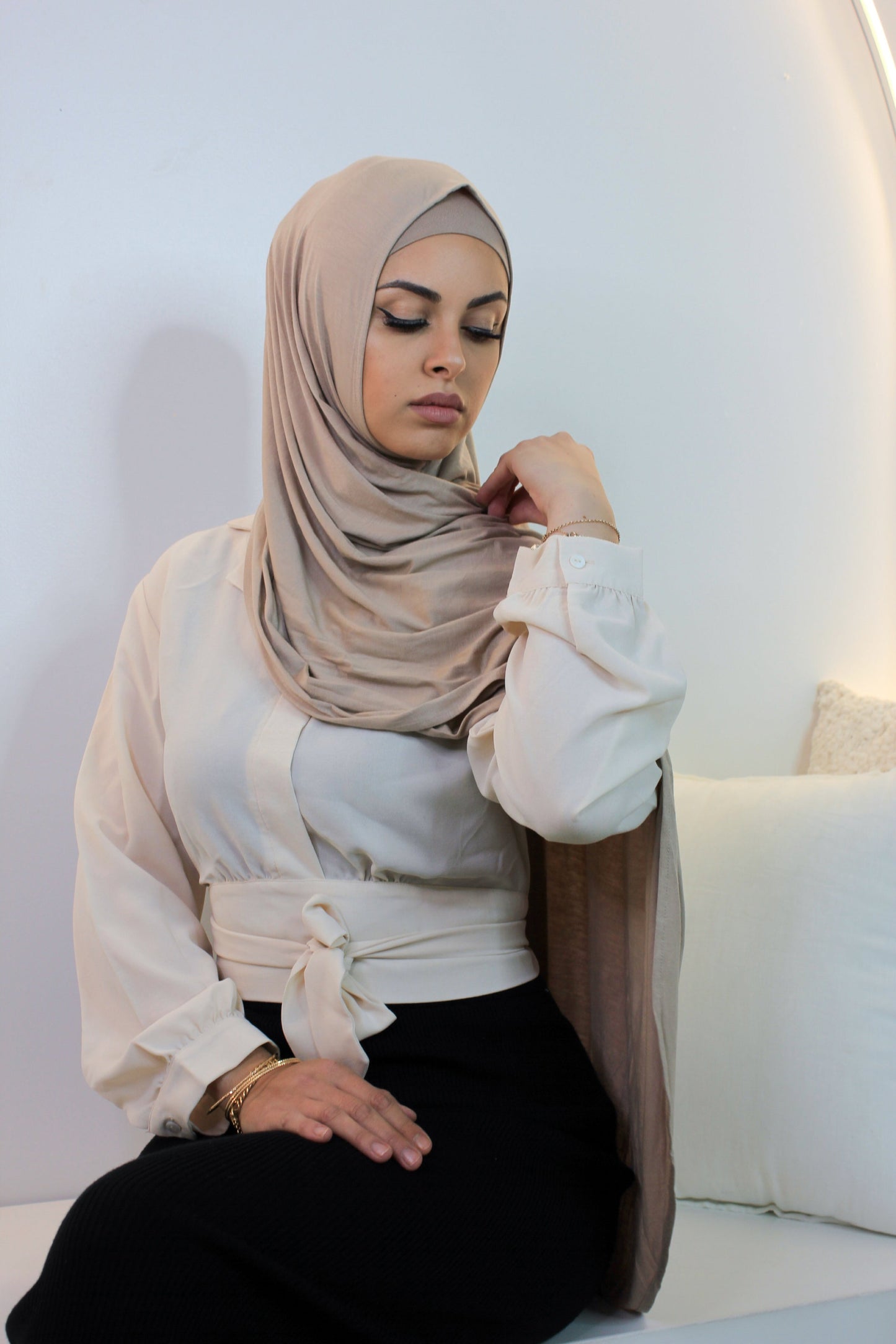 Beige hijab
